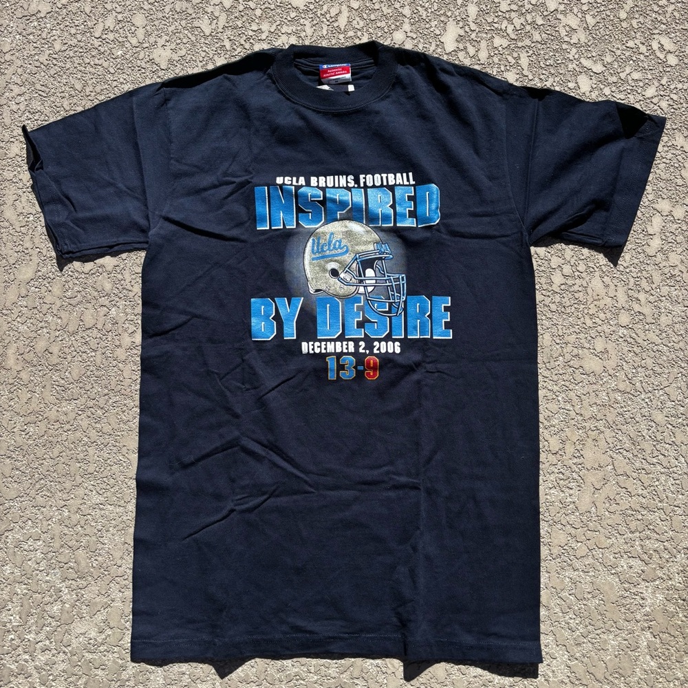 Vintage Champion UCLA T-shirt Medium Bruins Football 2006 Victory Over USC NWT